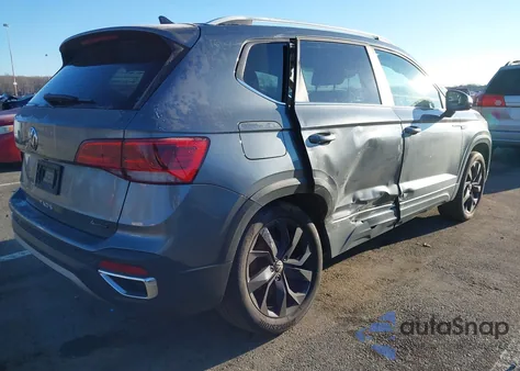 2022 Volkswagen Taos 1.5T Se z USA, uszkodzony, nr VIN 3VVPX7B26NM083439